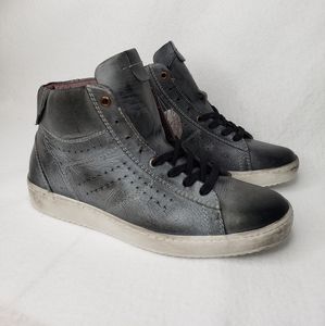 Roan Roost Uniquely Distressed Grey Sneakers Sz 8